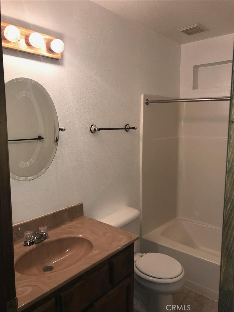 Residential Lease for rent at 66 Helena Avenue, Lakeport, Lake County CA featuring 2 beds and 2 baths