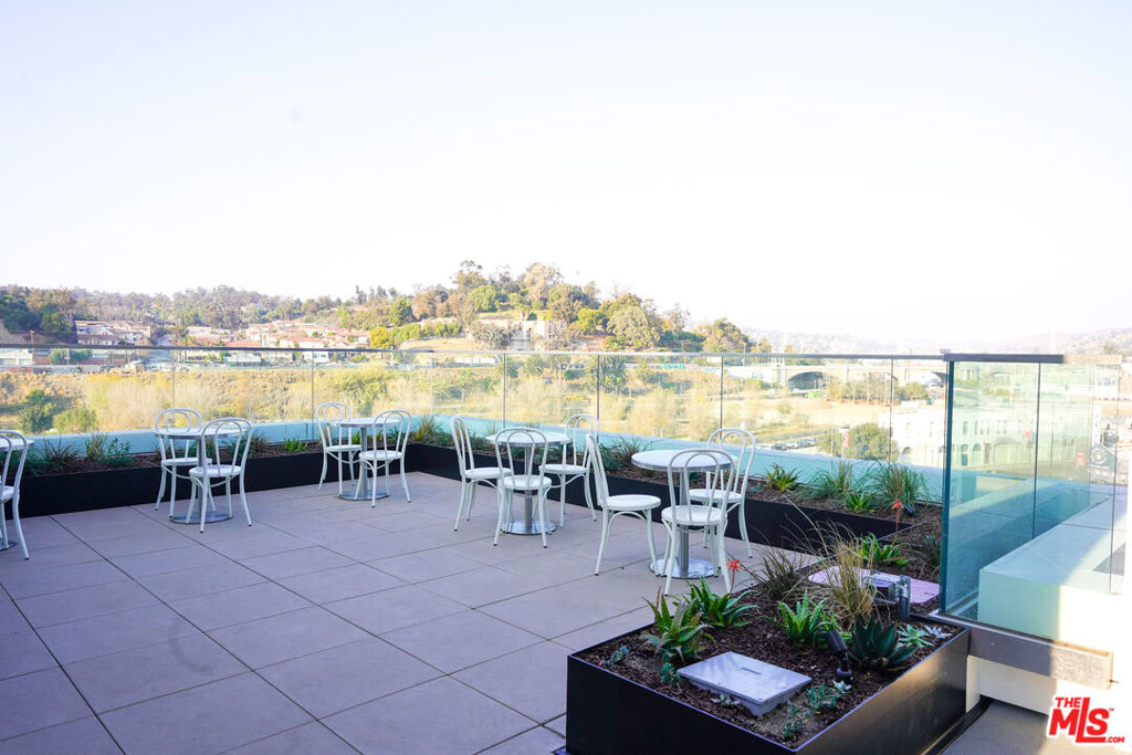 Residential Lease for rent at 200 Mesnager Street 623, Los Angeles, Los Angeles County CA featuring 2 beds and 2 baths