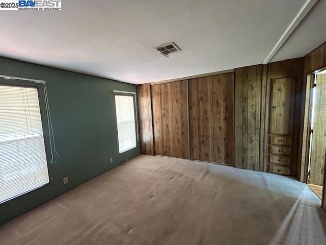 Manufactured In Park for sale at 29133 De La Cruz Road, Hayward CA featuring 2 beds and 2 baths