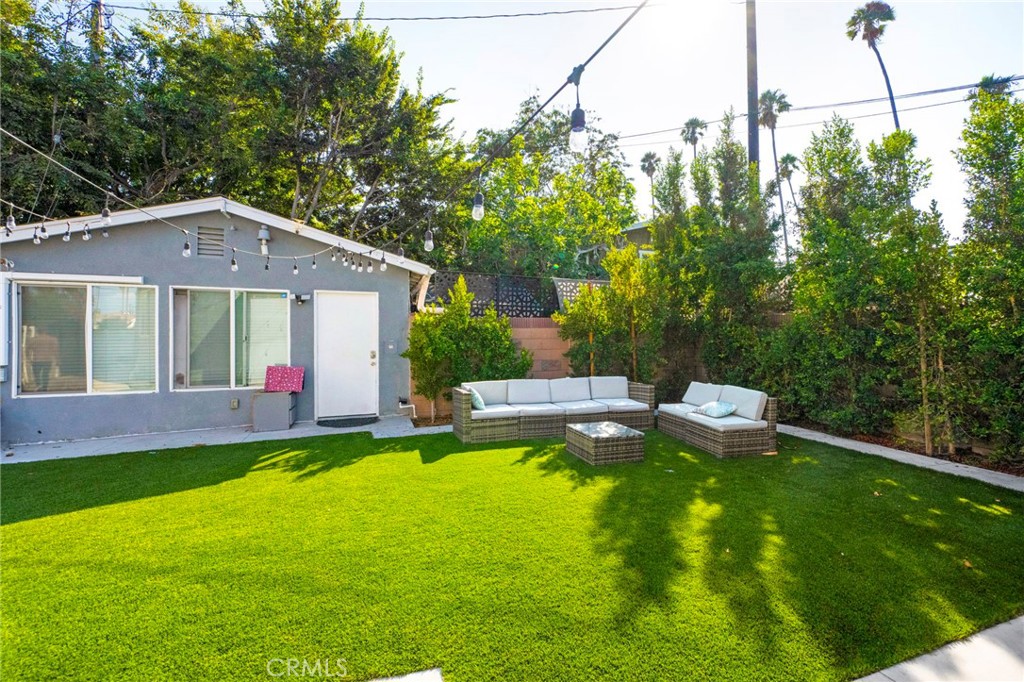 Duplex for sale at 4440 Victoria, Los Angeles, CA featuring 12 beds and 12 baths