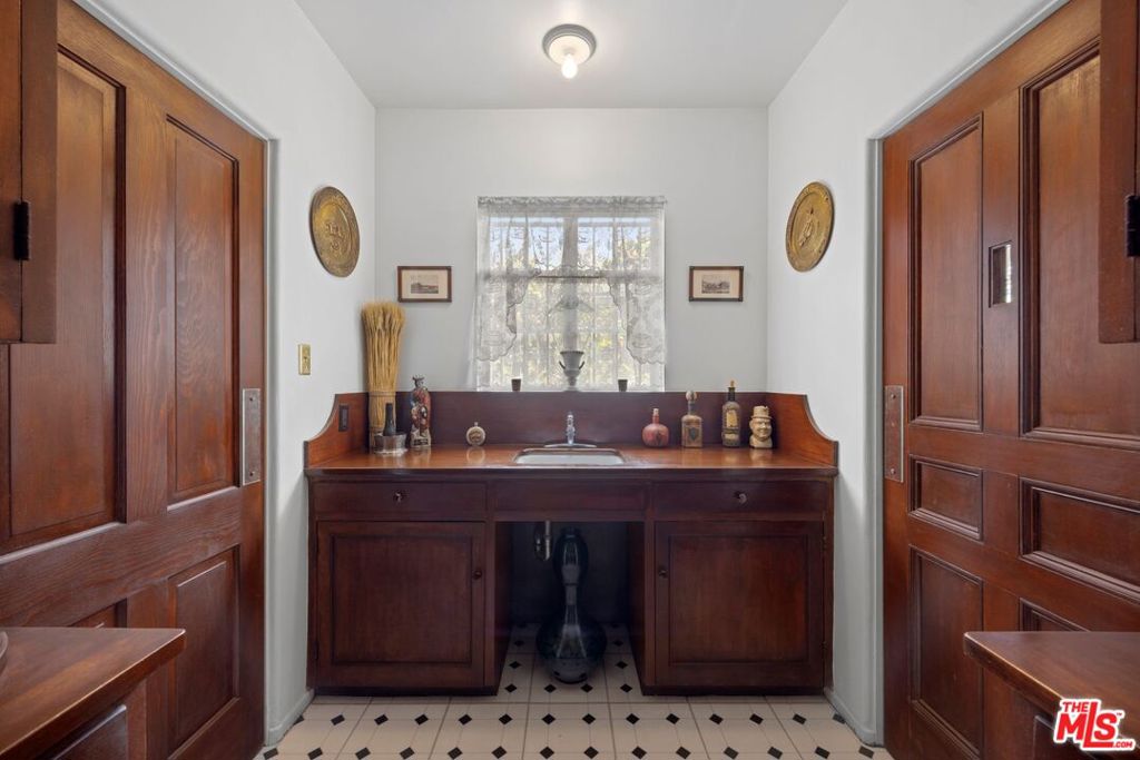 Residential for sale at 3806 Carnavon Way, Los Angeles CA featuring 4 beds and 3 baths