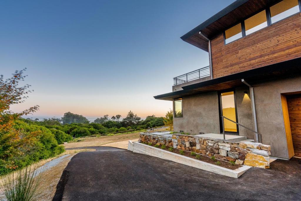 Residential for sale at 600 Seaview Terrace, La Selva Beach CA featuring 6 beds and 7 baths
