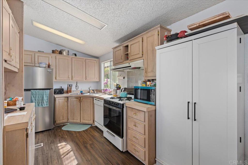 Manufactured In Park for sale at 1286 Discovery Street 16, San Marcos CA featuring 2 beds and 2 baths