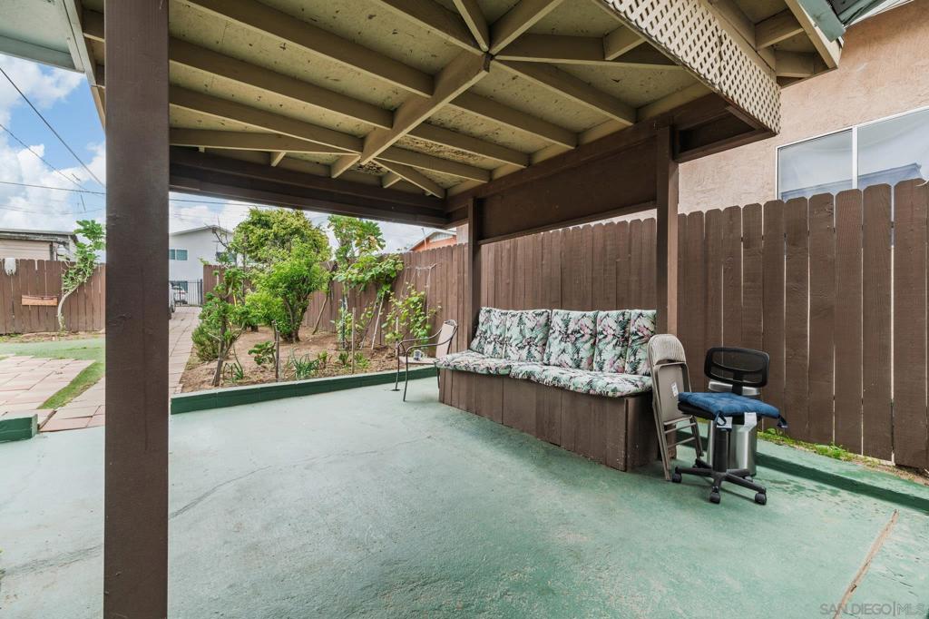 Residential for sale at 2925 Franklin Ave, San Diego CA featuring 6 beds and 4 baths