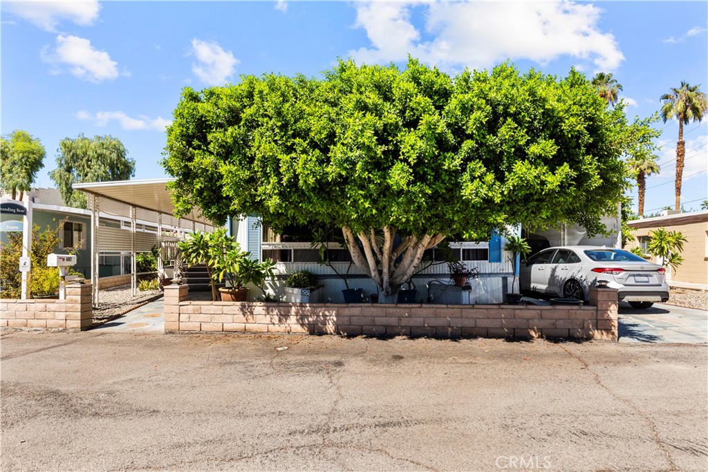 Manufactured In Park for sale at 497 Prairie, Cathedral City CA featuring 2 beds and 2 baths