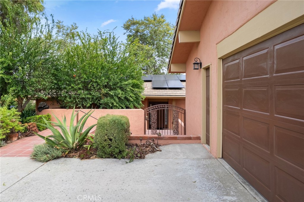 Residential for sale at 41070 Avenida Verde, Temecula CA featuring 4 beds and 2 baths