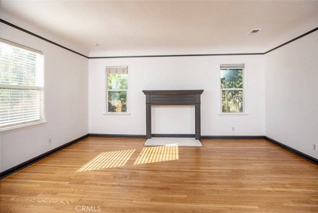 Residential for sale at 1967 -1965 8th Street, San Fernando CA featuring 4 beds and 3 baths