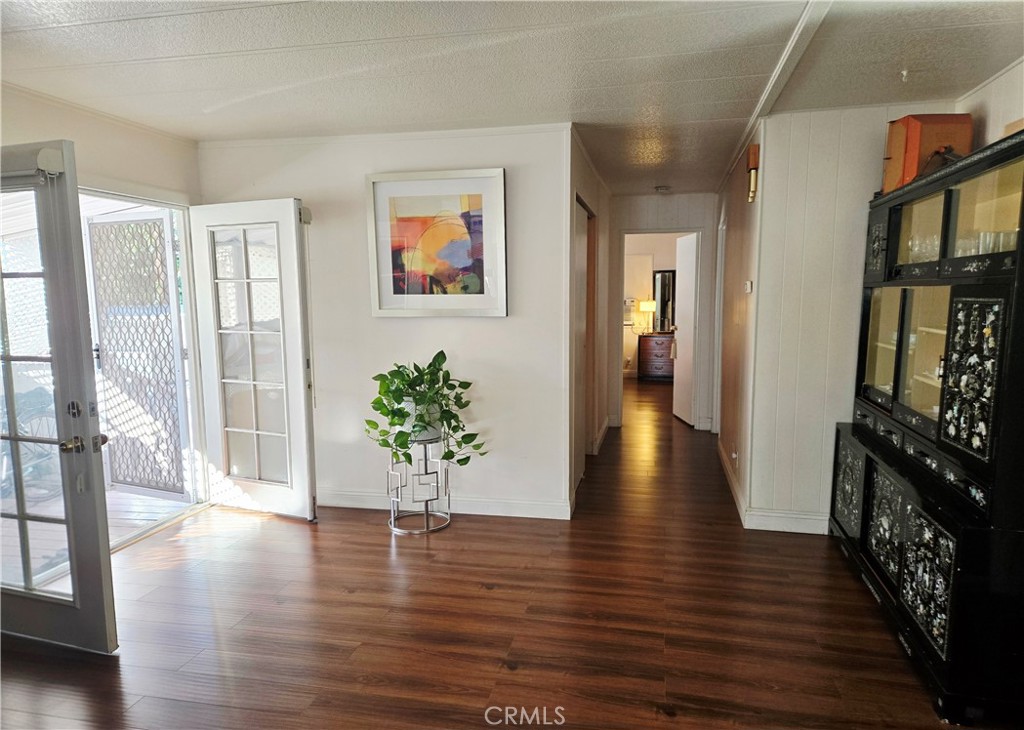 Manufactured In Park for sale at 6741 Lincoln Avenue 108, Buena Park CA featuring 2 beds and 2 baths