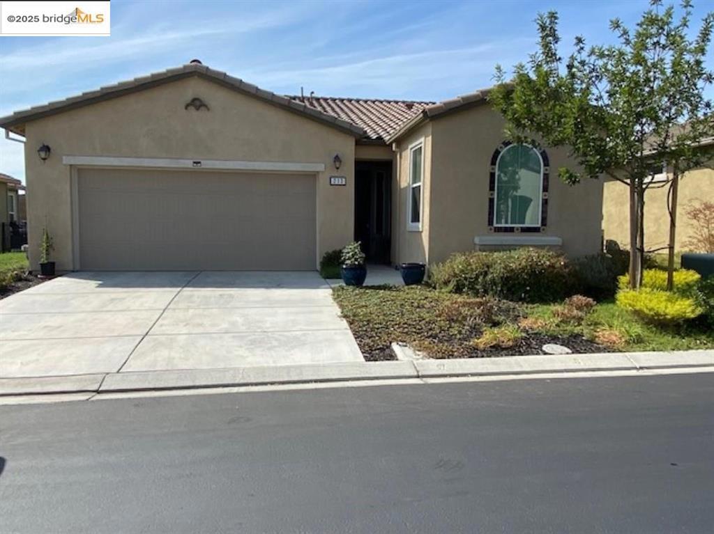 Residential Lease for rent at 213 shearwater drive, Rio Vista, Solano County CA featuring 2 beds and 2 baths