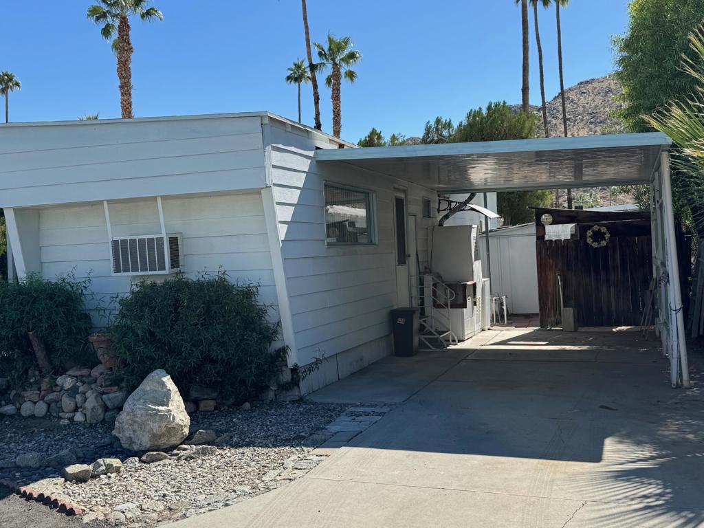 Manufactured In Park for sale at 69 Santa Maria Street, Palm Springs CA featuring 2 beds and 1 bath