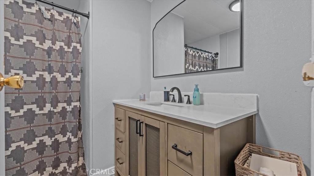 Manufactured In Park for sale at 6130 Camino Real 112, Jurupa Valley CA featuring 2 beds and 2 baths