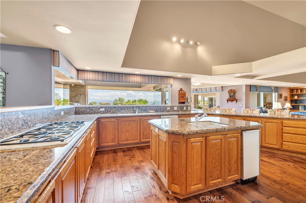 Residential for sale at 21410 Avenida De Arboles, Murrieta CA featuring 6 beds and 8 baths