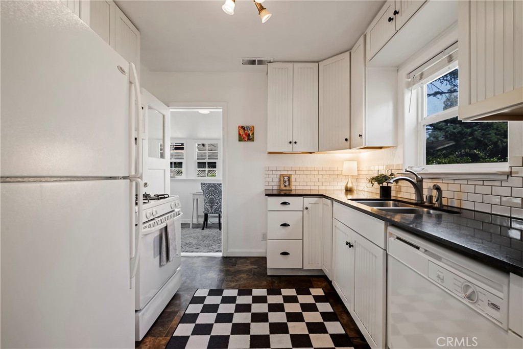 Residential for sale at 234 W 3rd Ave, Chico CA featuring 2 beds and 2 baths