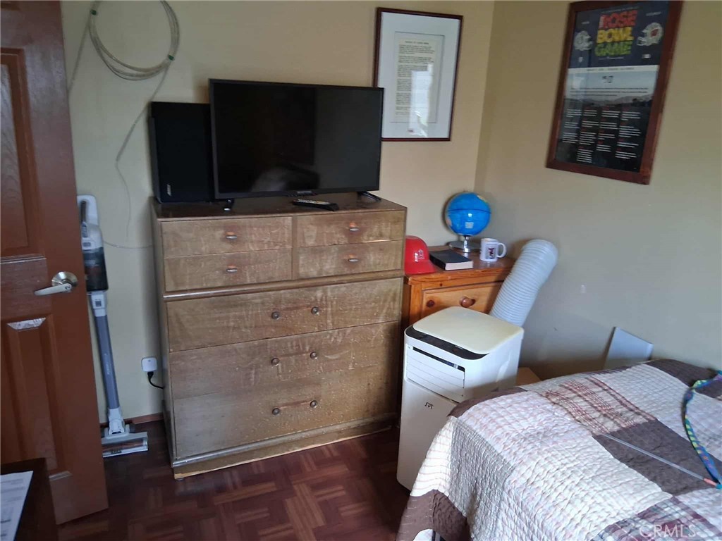 Manufactured In Park for sale at 525 Fairfax Drive 2, Costa Mesa CA featuring 1 bed and 1 bath