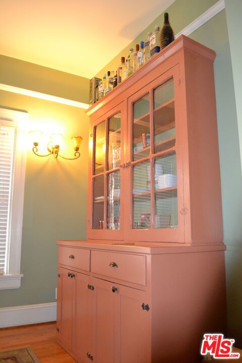 Residential Lease for rent at 2309 Scarff Street 2309, Los Angeles, Los Angeles County CA featuring 5 beds and 3 baths