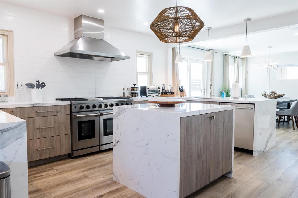 Residential for sale at 3761 Oleander Dr, San Diego CA featuring 3 beds and 3 baths