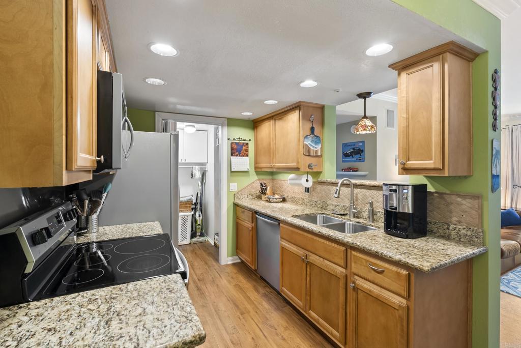 Residential for sale at 12007 Alta Carmel Court 325, San Diego CA featuring 1 bed and 1 bath