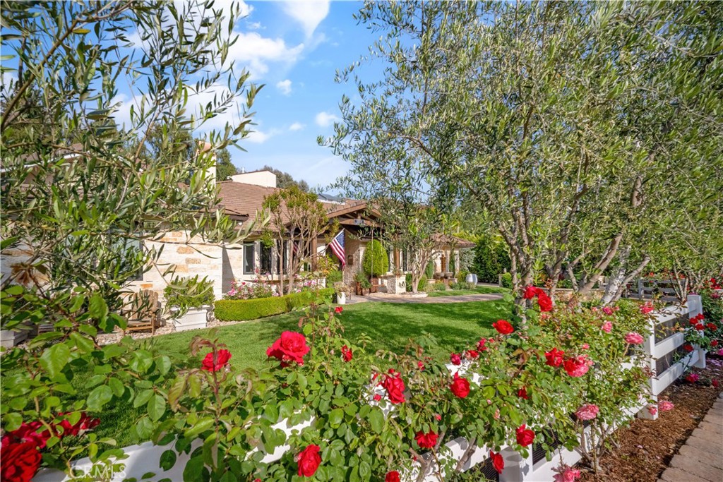Residential for sale at 5558 Hoback Glen Road, Hidden Hills CA featuring 5 beds and 5 baths