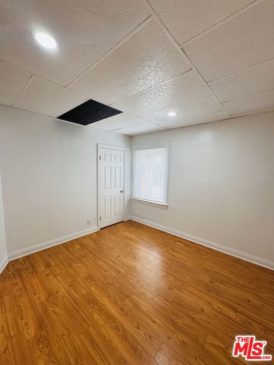 Residential Lease for rent at 417 W 52nd Place, Los Angeles, Los Angeles County CA featuring 8 beds and 2 baths