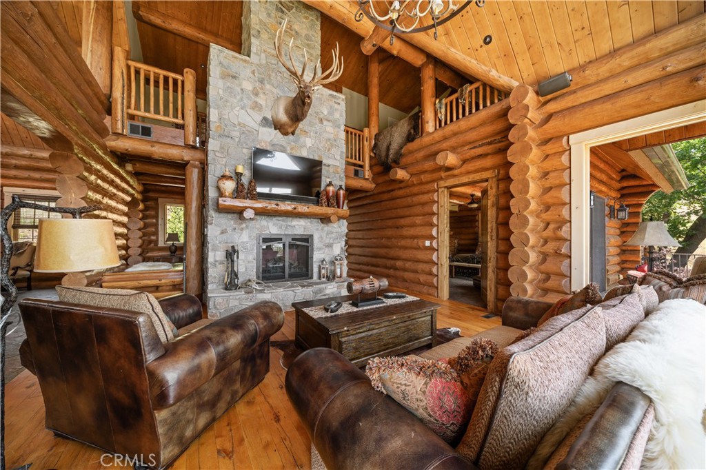 Residential for sale at 26000 Deertrail Drive, Tehachapi CA featuring 4 beds and 5 baths