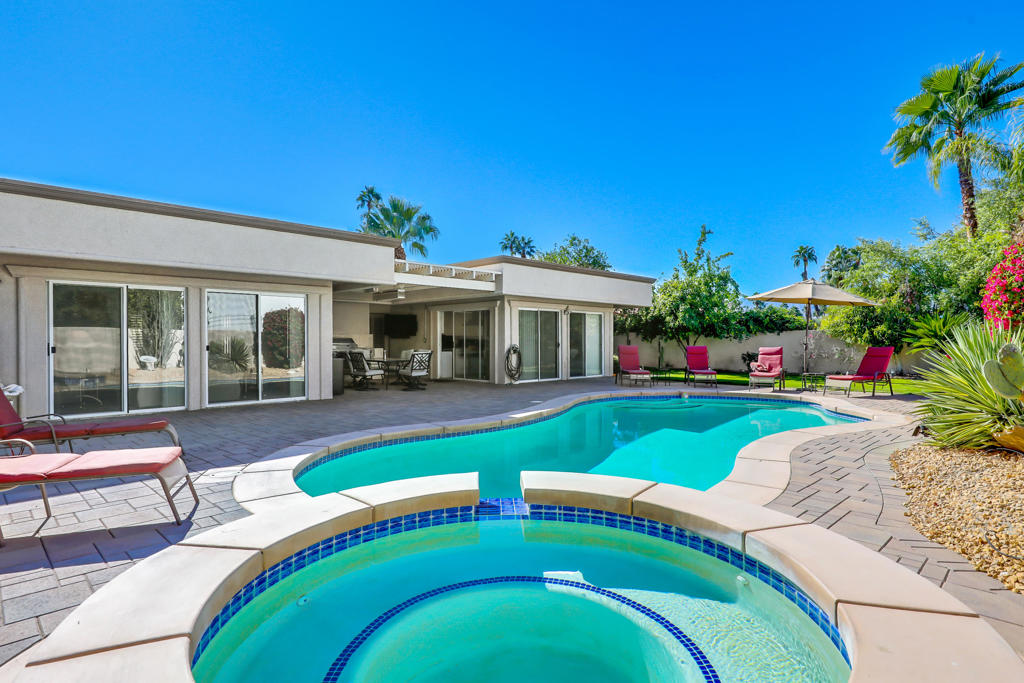 Residential Lease for rent at 78950 Starlight Lane, Bermuda Dunes CA featuring 2 beds and 3 baths