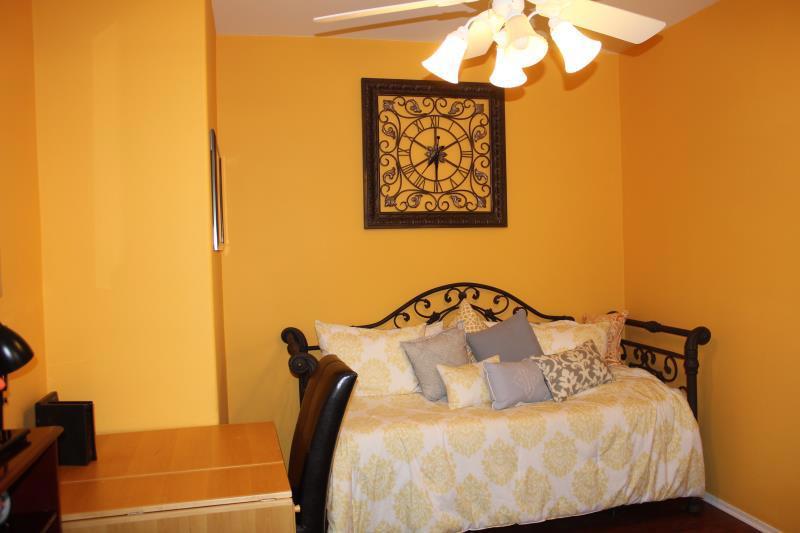 Residential Lease for rent at 78047 Freisha Court, Palm Desert CA featuring 2 beds and 2 baths