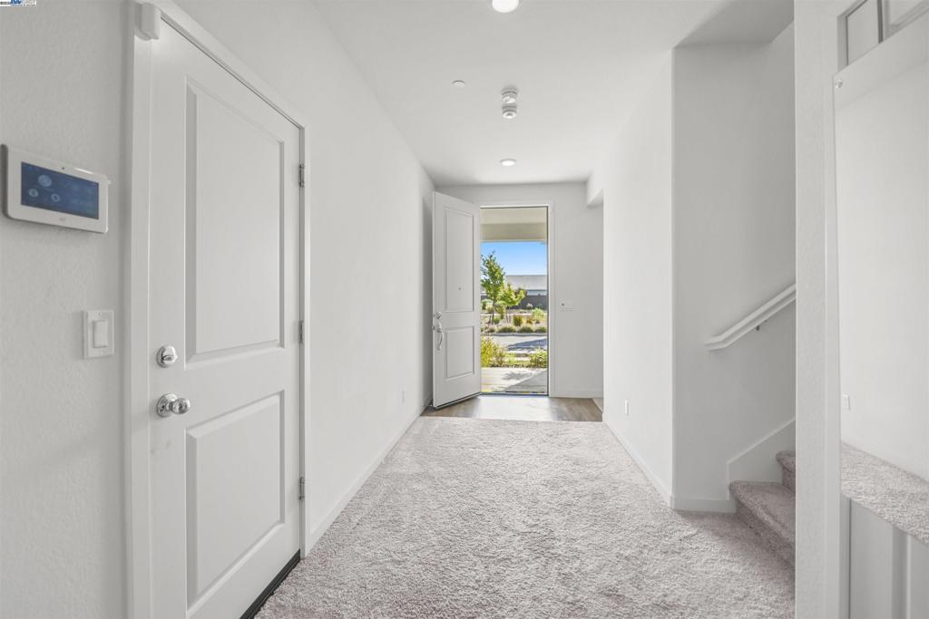 Residential for sale at 9620 Mason Trails Rd, Roseville CA featuring 4 beds and 3 baths