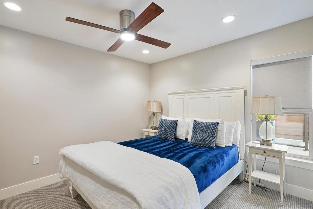 Residential Lease for rent at 3030 Jarvis St 7, San Diego, San Diego County CA featuring 2 beds and 3 baths