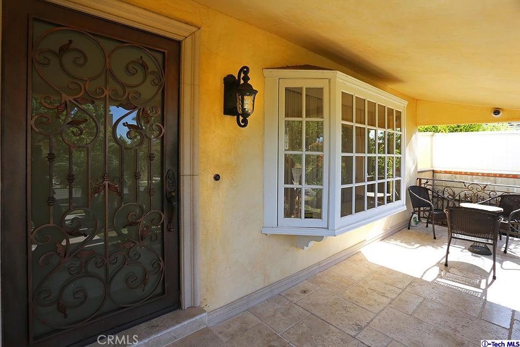 Residential Lease for rent at 430 N Bel Aire Drive, Burbank, Los Angeles County CA featuring 4 beds and 3 baths