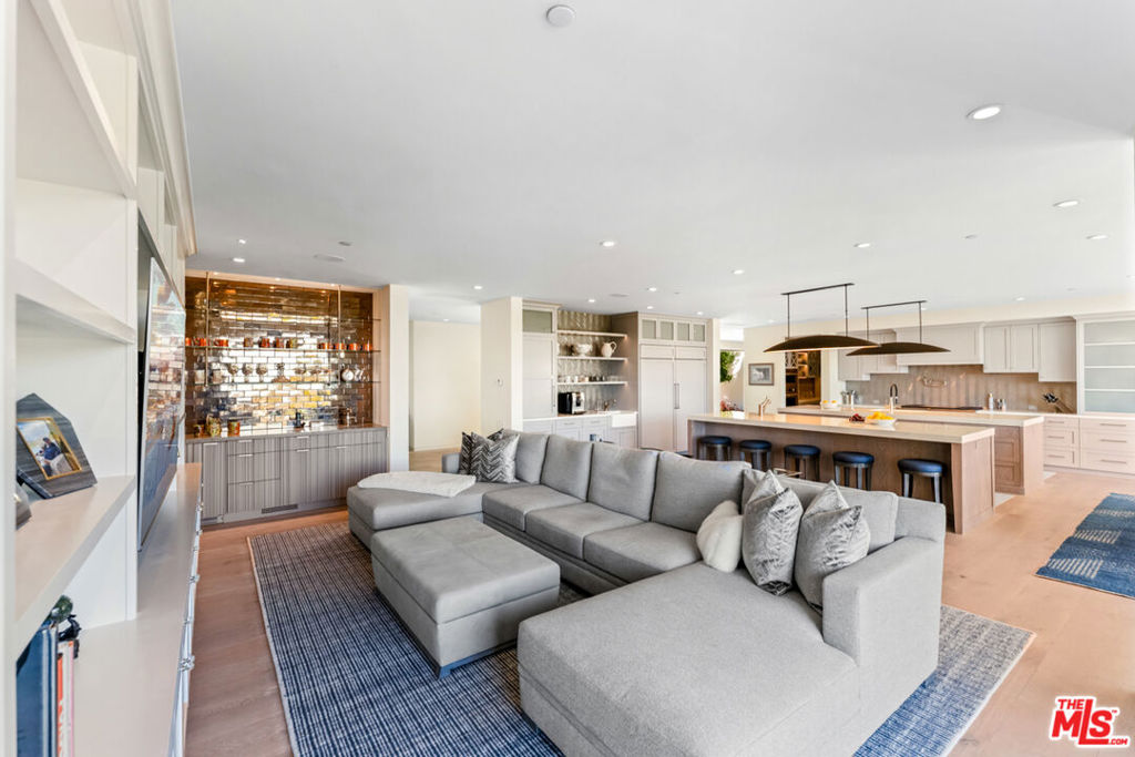 Residential for sale at 1850 Jelinda Drive, Montecito CA featuring 5 beds and 8 baths