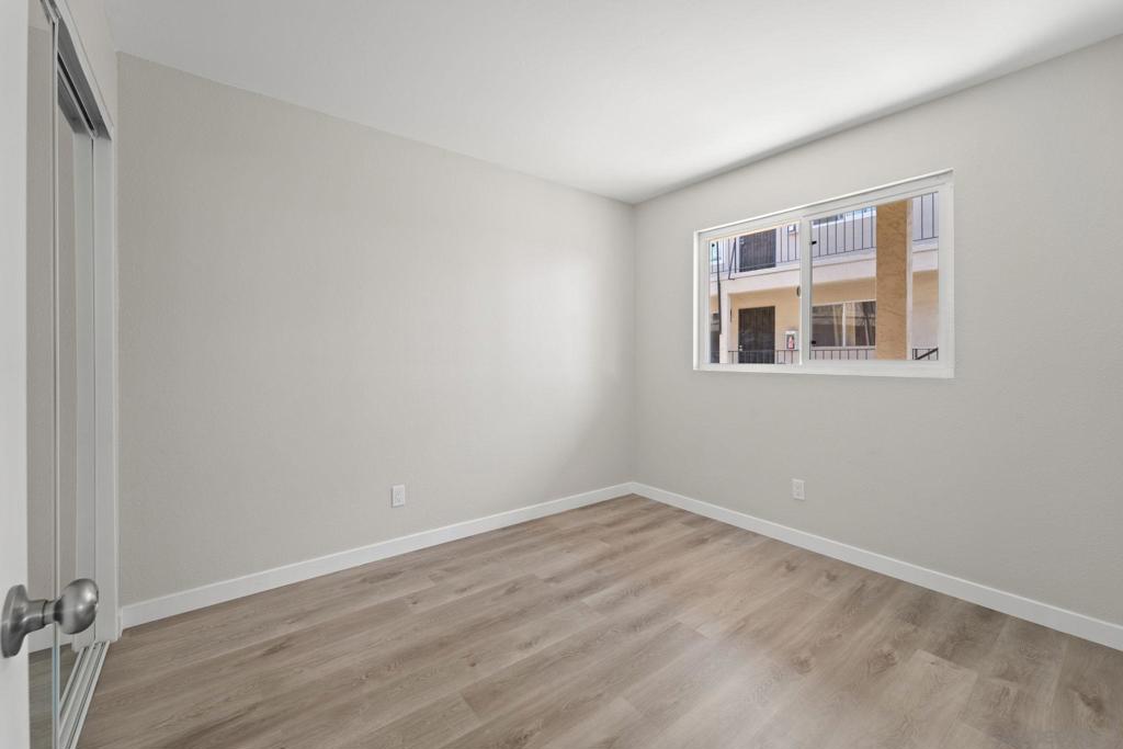 Residential for sale at 239 50Th St 33, San Diego CA featuring 3 beds and 2 baths