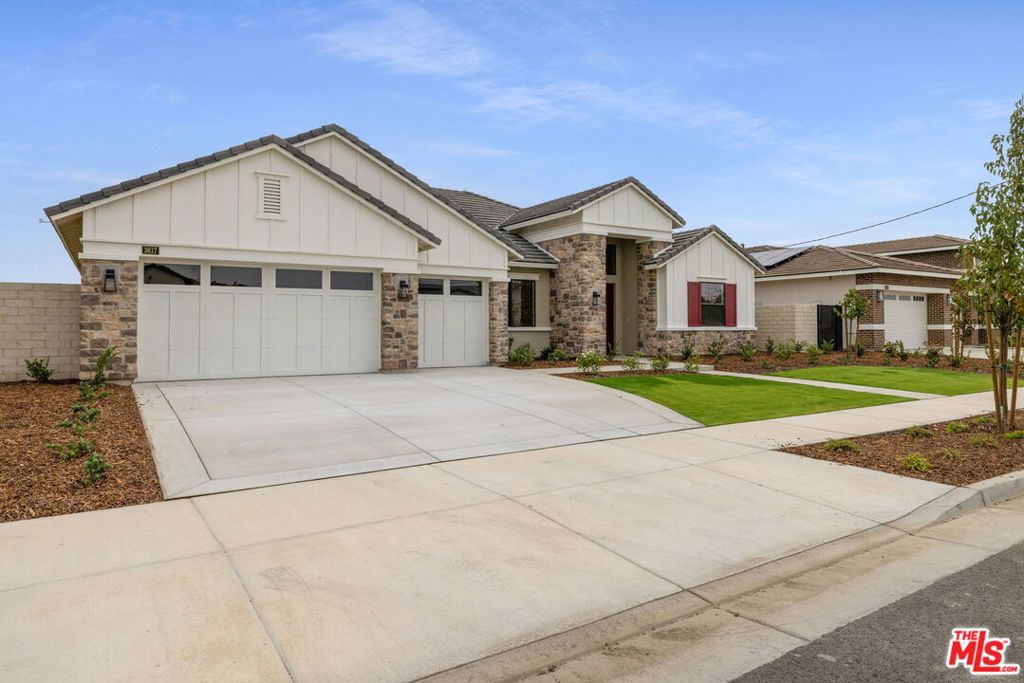 Residential for sale at 3617 Pathway Court, Bakersfield CA