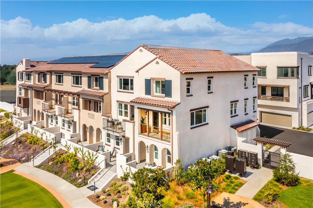 Residential for sale at 171 Evergreen Lane, Claremont CA featuring 3 beds and 3 baths