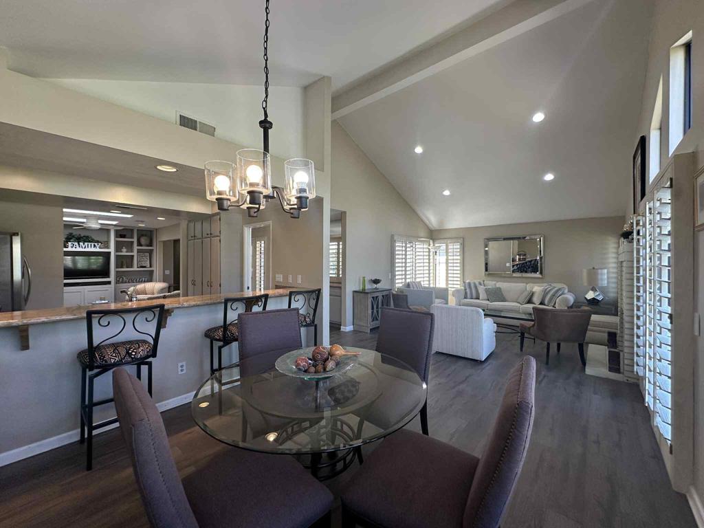 Residential Lease for rent at 4 Hermosillo Lane, Palm Desert CA featuring 2 beds and 2 baths