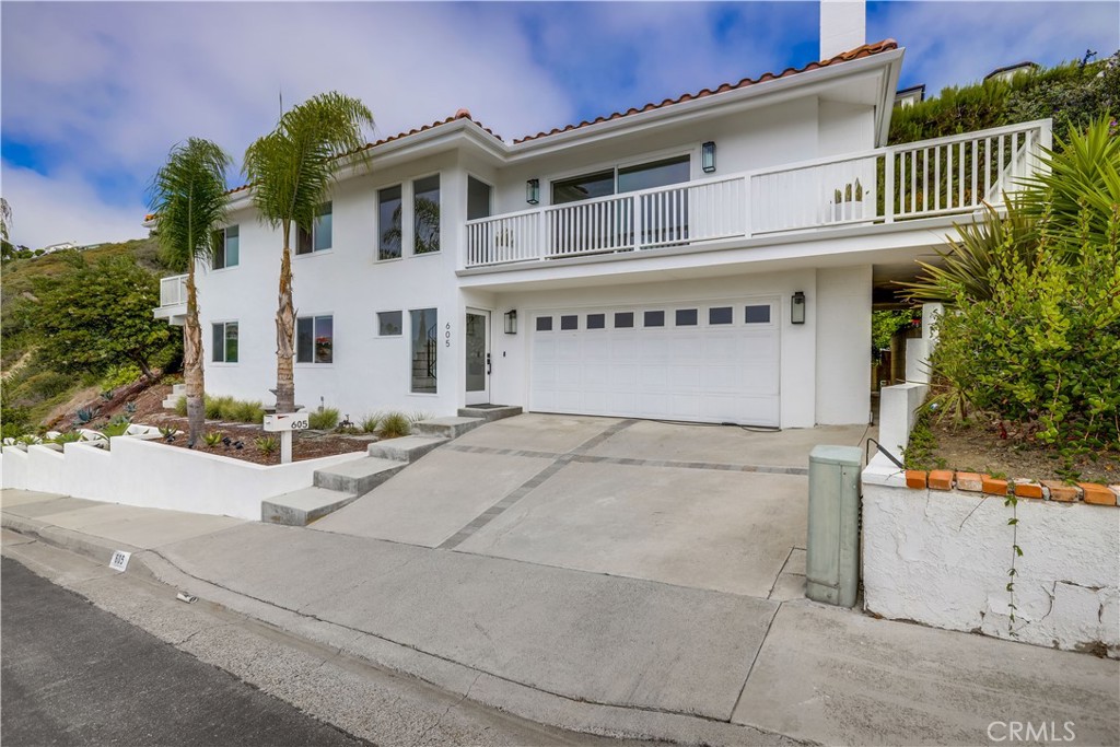 Residential for sale at 605 E Avenida San Juan, San Clemente CA featuring 3 beds and 3 baths