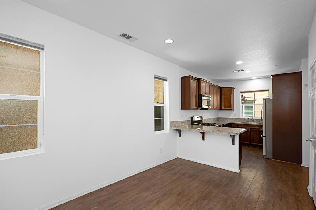 Residential for sale at 609 Calle Vibrante, Palm Desert CA featuring 3 beds and 3 baths