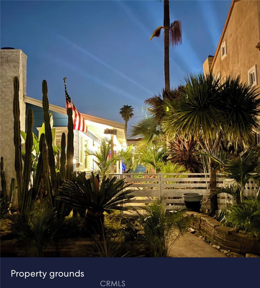 Residential Lease for rent at 210 10th Street, Huntington Beach CA featuring 2 beds and 1 bath