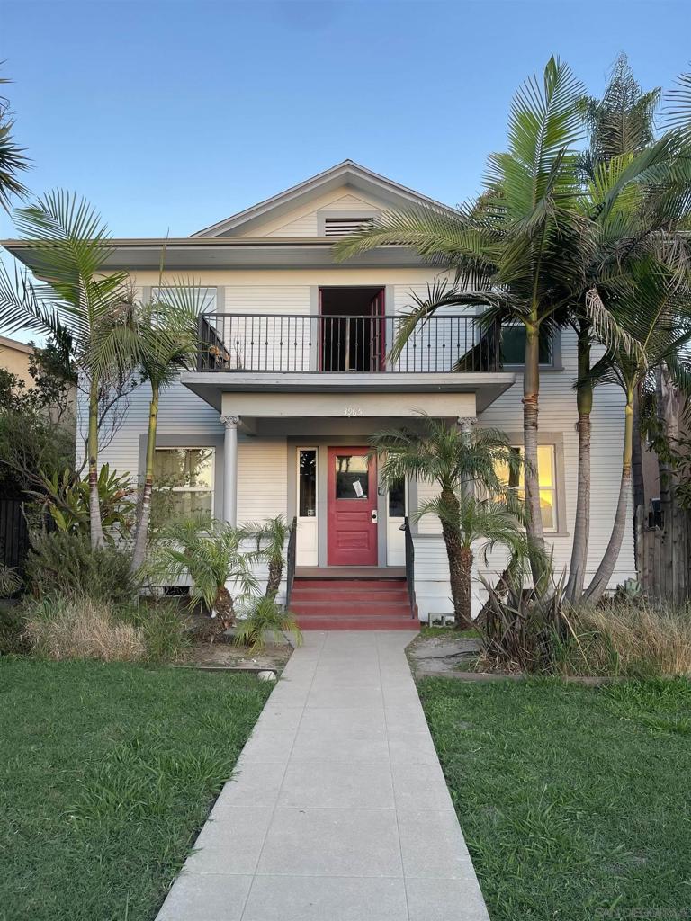 Residential Lease for rent at 3965 normal, San Diego, San Diego County CA featuring 1 bed and 1 bath