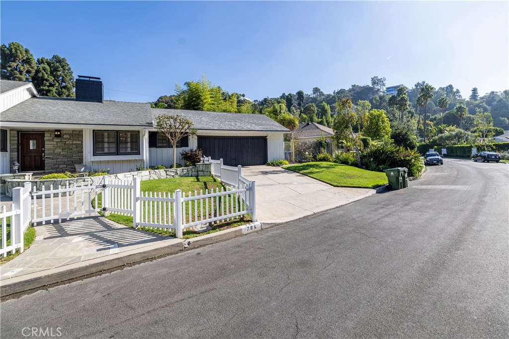 Residential Lease for rent at 784 Lockearn, Brentwood, Contra Costa County CA featuring 5 beds and 4 baths