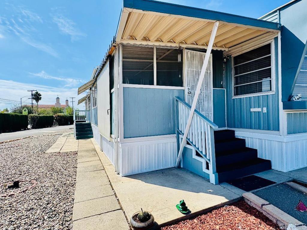 Manufactured In Park for sale at 1500 Third Avenue 93, Chula Vista CA featuring 2 beds and 2 baths