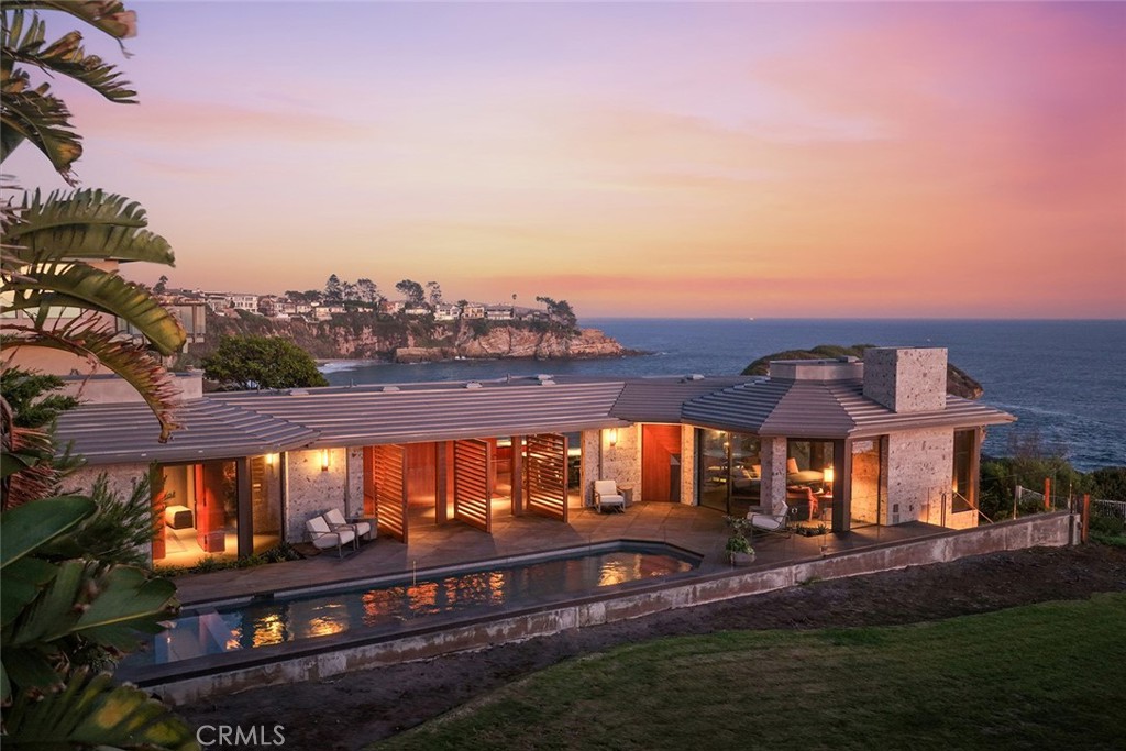 Residential for sale at 3 N La Senda, Laguna Beach CA featuring 4 beds and 4 baths