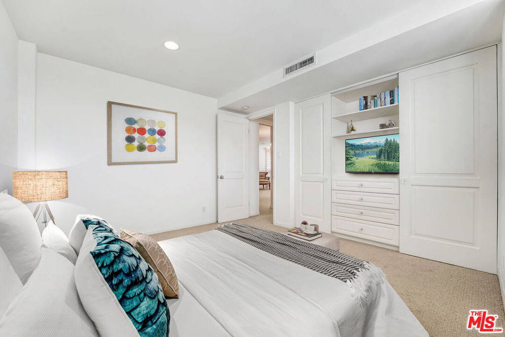 Residential for sale at 969 Hilgard Avenue 1002, Los Angeles CA featuring 2 beds and 1 bath