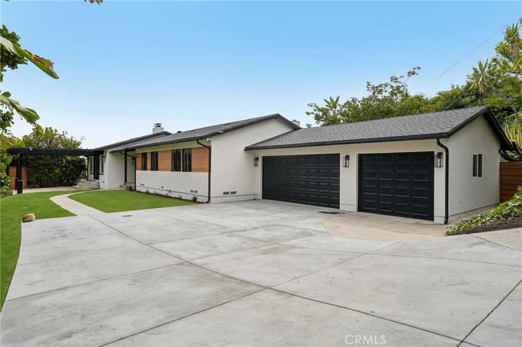 Residential for sale at 20 Saddle, Rancho Palos Verdes CA featuring 3 beds and 3 baths