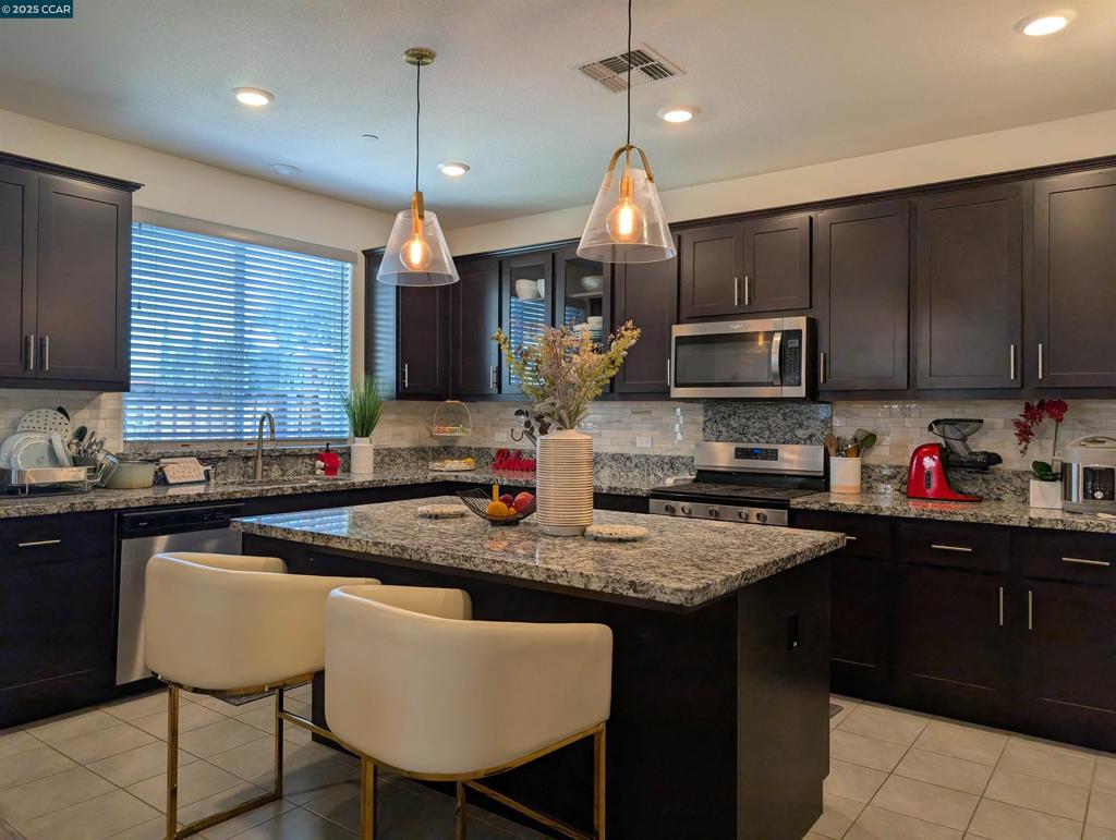 Residential for sale at 433 Ramos Ranch Rd, Oakley CA featuring 4 beds and 3 baths