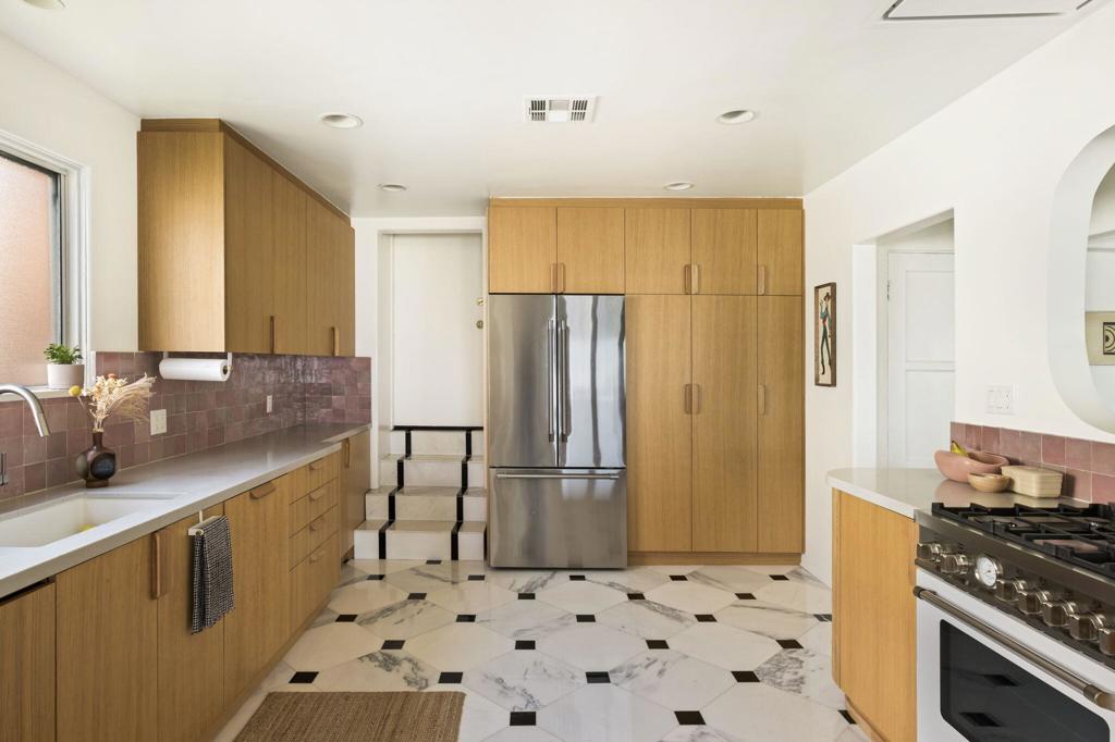 Residential for sale at 2133 Mayview Drive, Los Angeles CA featuring 3 beds and 3 baths