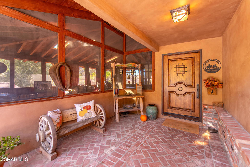 Residential for sale at 356 E Carlisle Road, Thousand Oaks CA featuring 3 beds and 3 baths