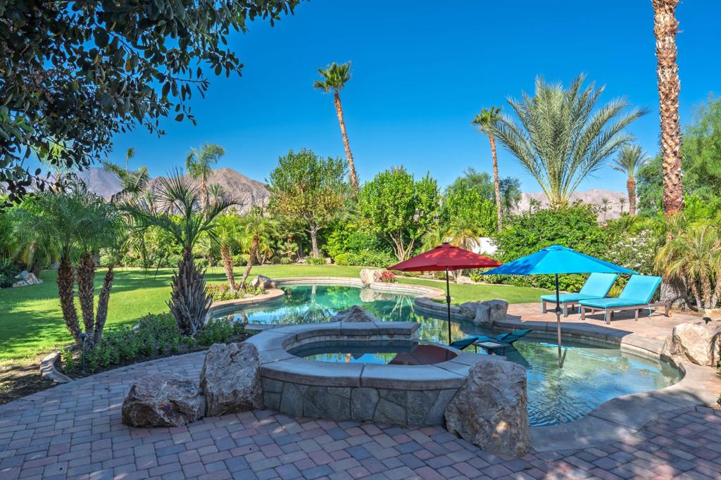 Residential for sale at 80099 Via Tesoro, La Quinta CA featuring 3 beds and 4 baths