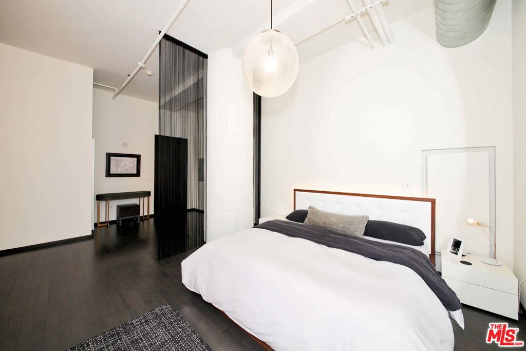 Residential Lease for rent at 1645 N VINE Street 603, Los Angeles, Los Angeles County CA featuring 1 bed and 1 bath