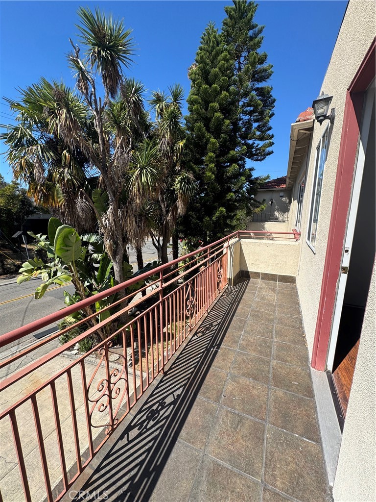 Residential Lease for rent at 1300 Benedict Drive, San Leandro CA featuring 4 beds and 4 baths