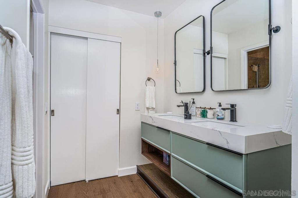 Residential Lease for rent at 909 Coast Blvd 10, La Jolla, San Diego County CA featuring 2 beds and 2 baths